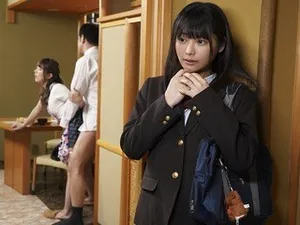 Tí tẹo mới lớn cướp ông chồng của mẹ