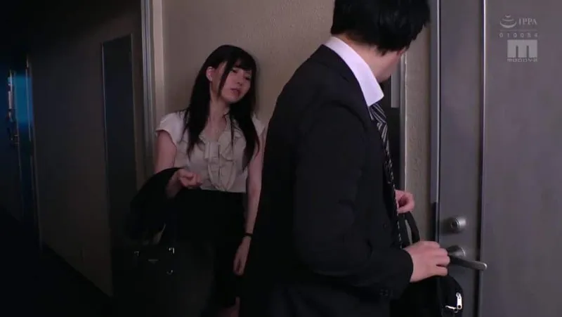 Người vợ cạnh nhà nhận nhầm tôi là chồng trong một hôm say xỉn