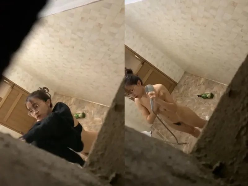 Quay lén người tình vú to tắm, khe âm đạo chảy nước ròng ròng